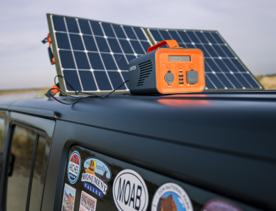 Portable solar panels with power stations